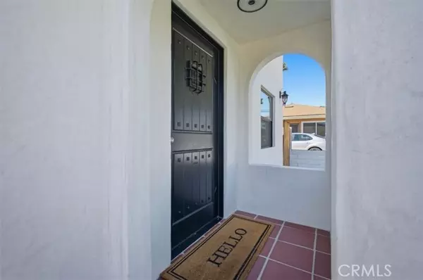 Ontario, CA 91764,712 East H