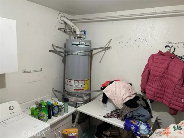 Azusa, CA 91702,1286 North Pine Needle Court