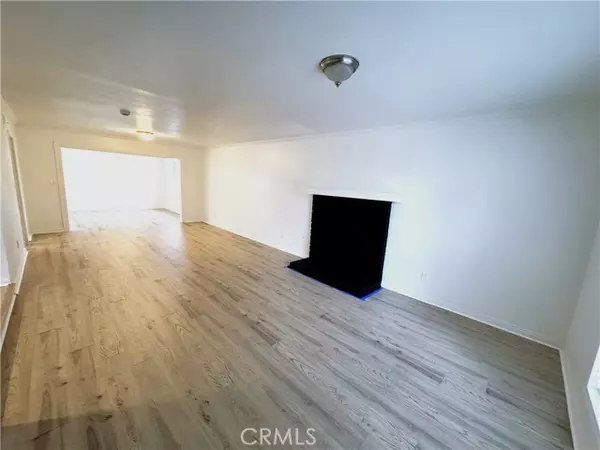 Canoga Park, CA 91306,19935 Lanark Street