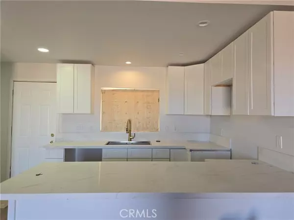 Landers, CA 92285,60033 Sespe