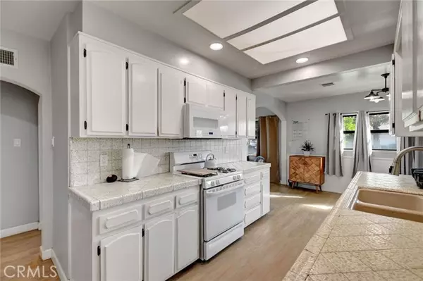 Glendora, CA 91740,1223 Charvers