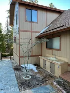 Big Bear Lake, CA 92315,39900 Lakeview