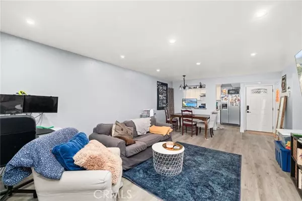 Anaheim, CA 92801,2625 West Cameron Court