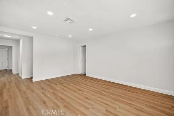 Bloomington, CA 92316,18222 10th