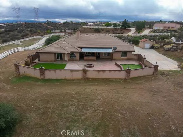 Oak Hills, CA 92344,10282 Farmington