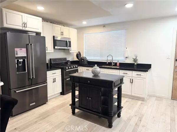 Fontana, CA 92336,16539 Miller