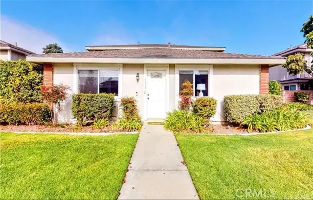 4612 Via Vista Cir, Huntington Beach, CA 92649