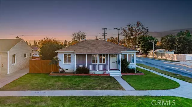 5249 Bellflower Boulevard, Lakewood, CA 90713