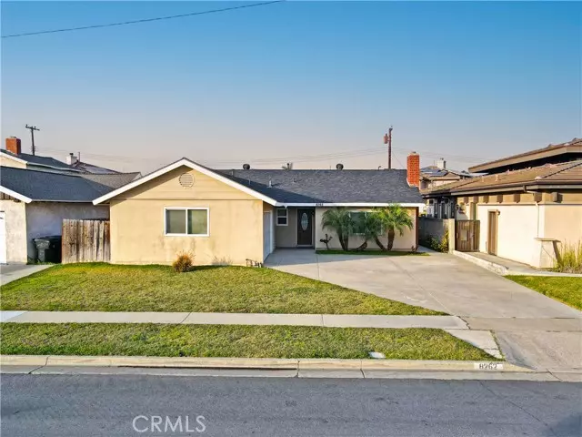 8262 Fontainbleau Way, Cypress, CA 90630