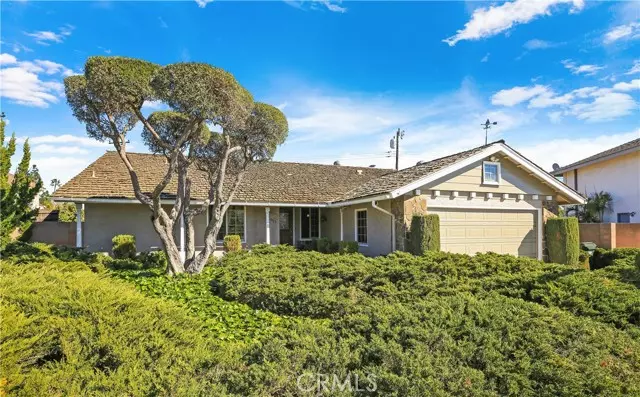 9572 Salisbury Lane, Cypress, CA 90630