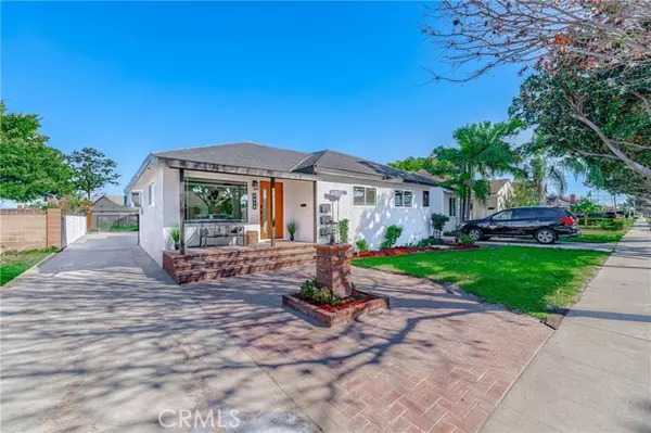 5019 , 5021, & 5019 #1 Ashworth St, Lakewood, CA 90712