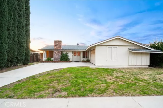 28253 Robin Avenue, Saugus, CA 91350