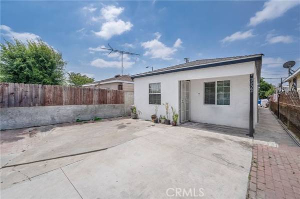 2322 108th East, Los Angeles, CA 90059