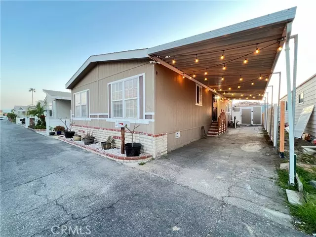 8681 Katella Avenue, Stanton, CA 90680