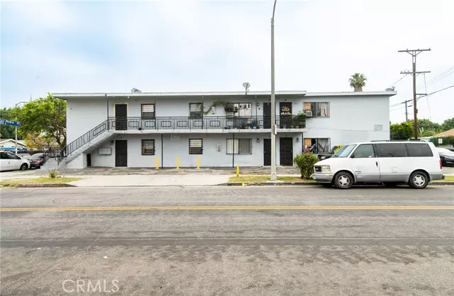 9222 South San Pedro Street, Los Angeles, CA 90003