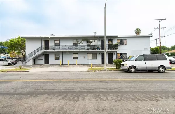 9222 South San Pedro Street, Los Angeles, CA 90003