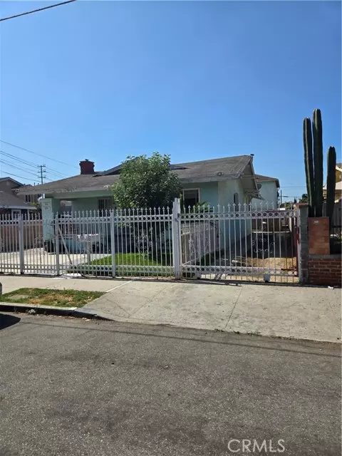 178 East 49th Street, Los Angeles, CA 90011