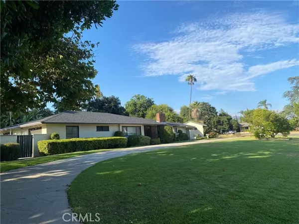 851 Vallombrosa Drive, Pasadena, CA 91107