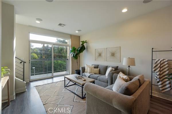 2753 Waverly Drive, Los Angeles, CA 90039