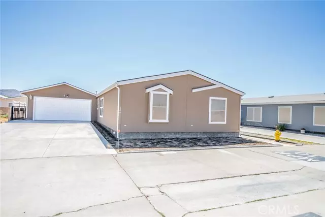 22241 Nisqually Road, Apple Valley, CA 92308