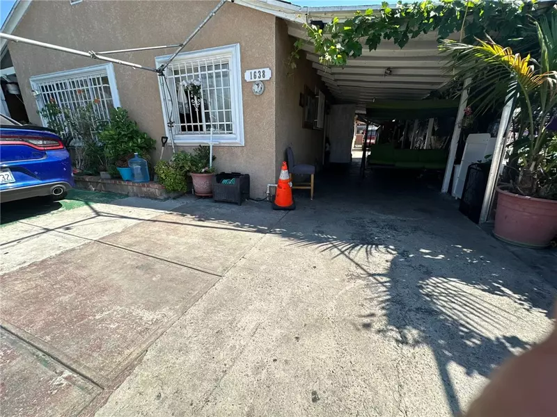 1638 West 54th Street, Los Angeles, CA 90062