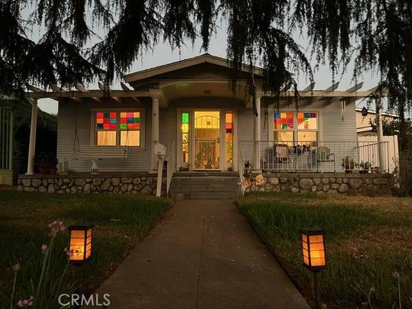 128 South Washington Avenue, Glendora, CA 91741