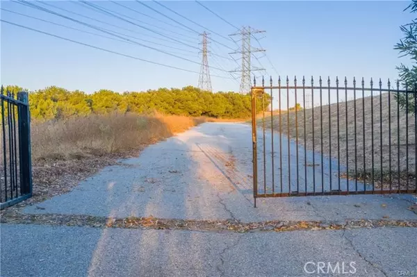 Hacienda Heights, CA 91745,15477 SKYLINE Drive