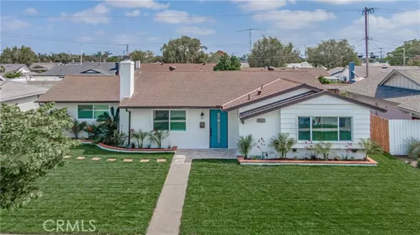 5562 Edinger Avenue, Huntington Beach, CA 92649