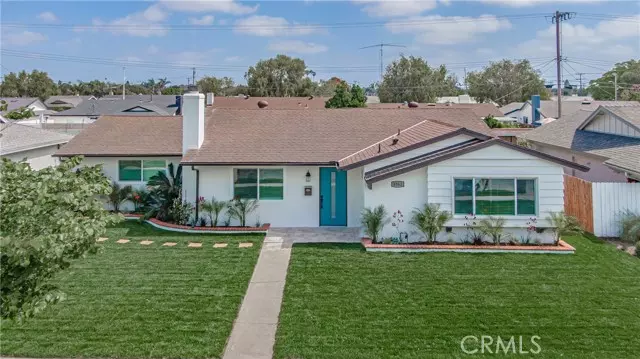 5562 Edinger Avenue, Huntington Beach, CA 92649