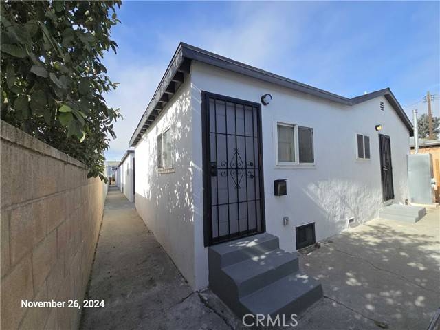 Inglewood, CA 90304,10916 South Inglewood Avenue