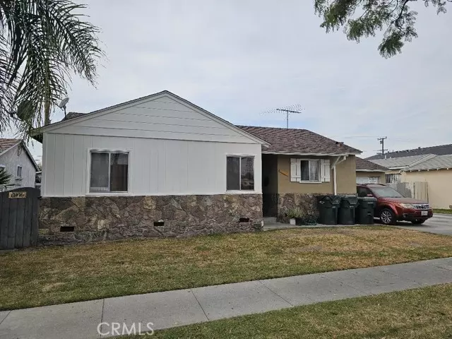 Bell Gardens, CA 90201,6833 Ira Avenue