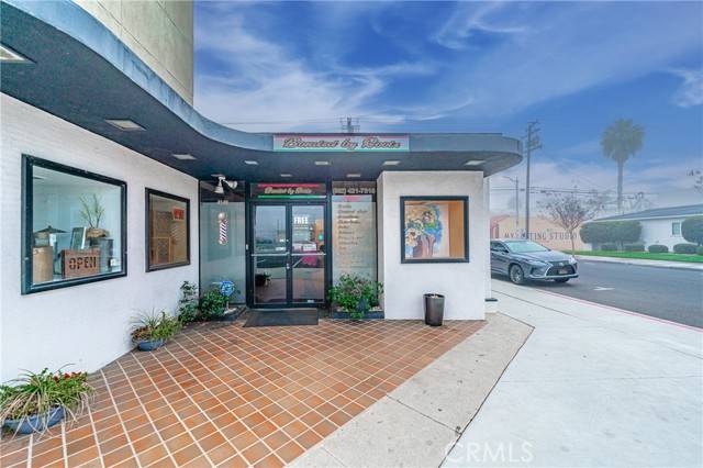 Long Beach, CA 90808,4411 East Village Road