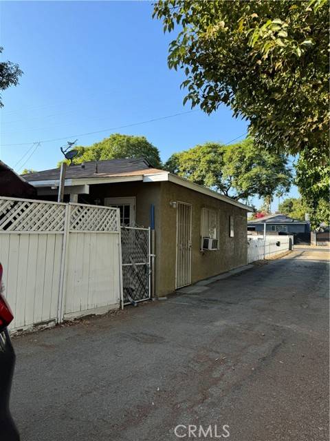 Van Nuys, CA 91405,13918 Valerio Street