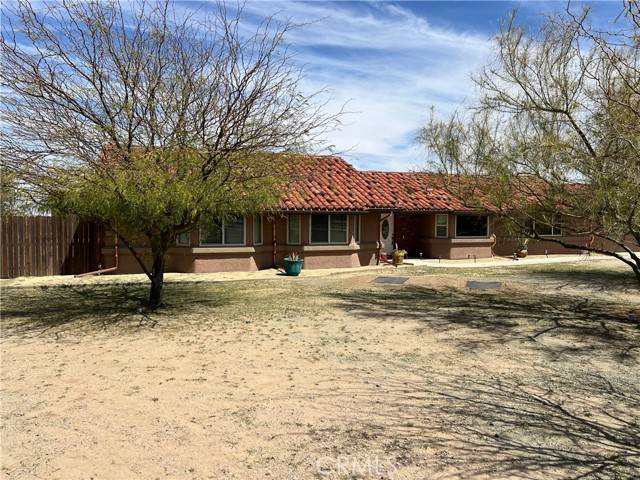 14064 Tioga Street, Oak Hills, CA 92344