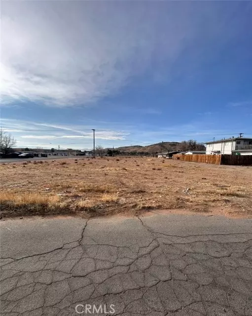 Apple Valley, CA 92307,0 Thunderbird