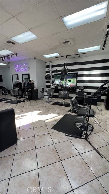 Downey, CA 90241,8221 3rd Street