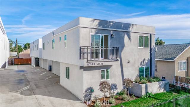 Los Angeles, CA 90001,1183 East 59th Place