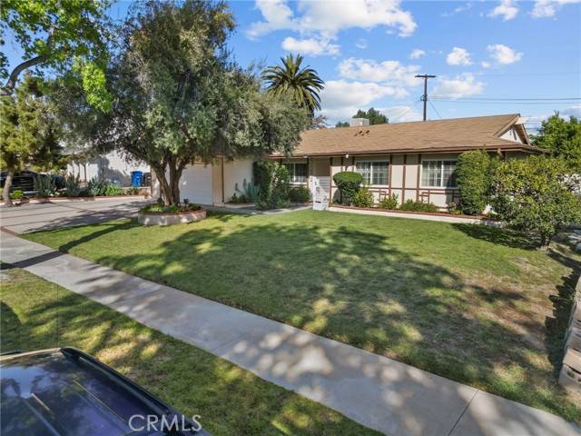 11242 Kamloops Street, Sylmar, CA 91342