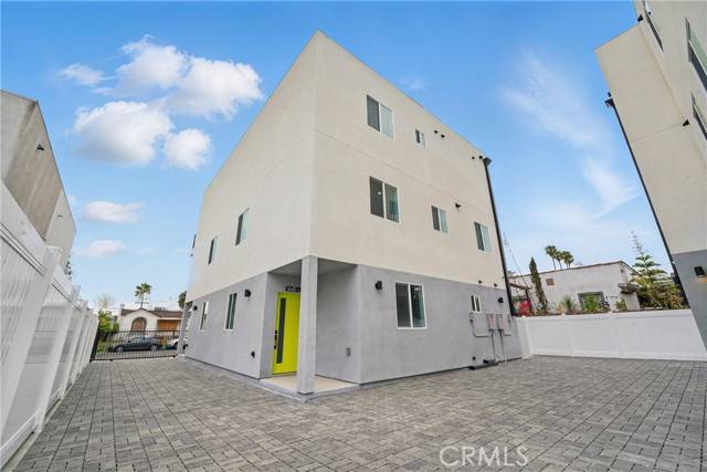 Los Angeles, CA 90047,1643 West 82nd Street