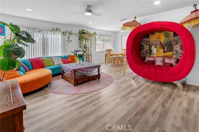 Lake Elsinore, CA 92530,15189 Laguna Ave