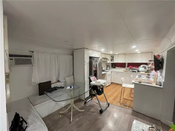 Bell, CA 90201,4874 Gage Avenue