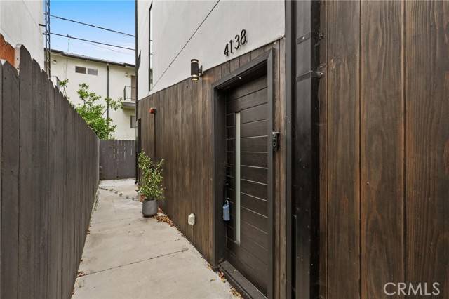 Los Angeles, CA 90029,4138 Normal Avenue