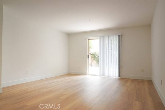 Panorama City, CA 91402,14678 Tupper Street