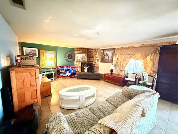 Hesperia, CA 92345,15994 Cactus Street