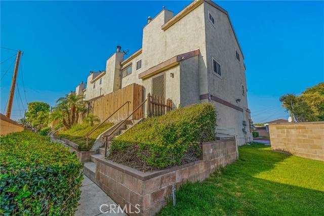 9517 Beach Street, Bellflower, CA 90706