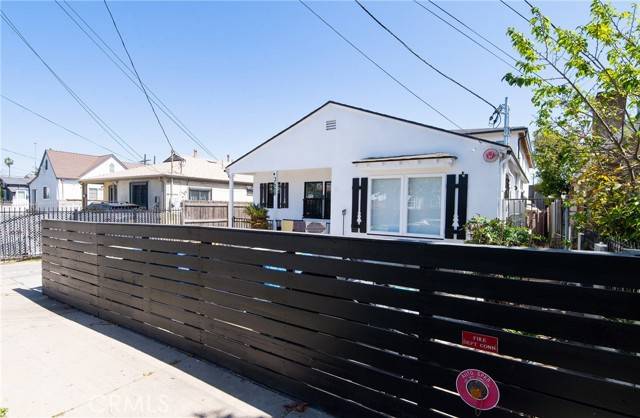 Los Angeles, CA 90043,3468 West 71st