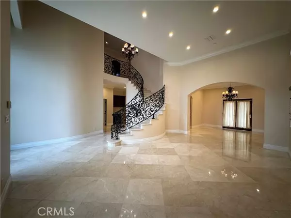 Downey, CA 90241,7832 3rd Street