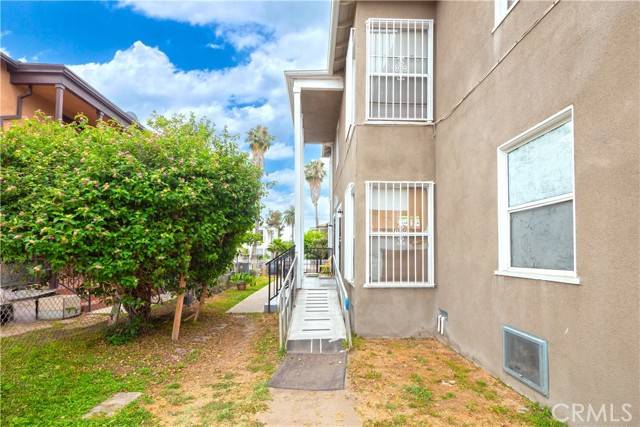 Los Angeles, CA 90018,1931 West 35th Street