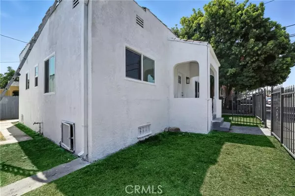 Los Angeles, CA 90047,1458 West 80th Street