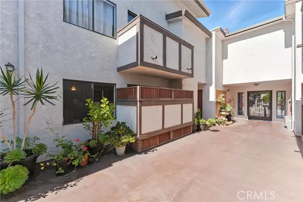 6250 Fulton Avenue, Van Nuys, CA 91401